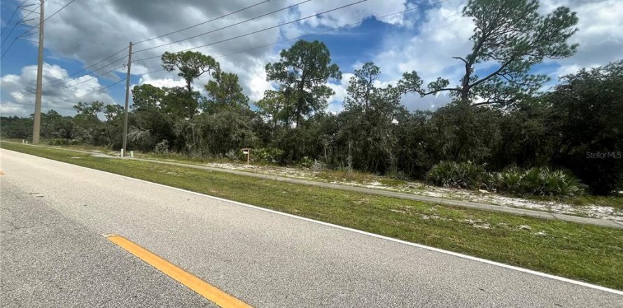 Terrain à Sebring, Floride № 2389115