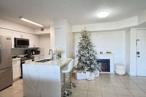 Copropriété à louer à Miami, Floride: 2 chambres, 82.4 m2 № 1982829 - photo 1