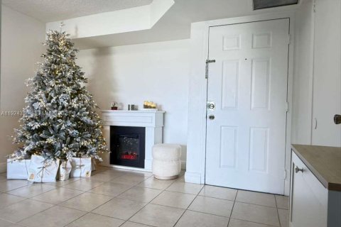 Copropriété à louer à Miami, Floride: 2 chambres, 82.4 m2 № 1982829 - photo 8