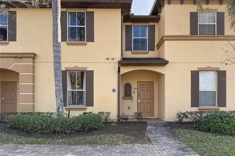 Townhouse in Davenport, Florida 4 bedrooms, 138.61 sq.m. № 2224632 - photo 2