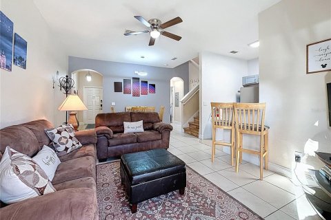 Townhouse in Davenport, Florida 4 bedrooms, 138.61 sq.m. № 2224632 - photo 12