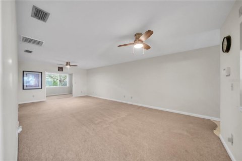 Commercial property in Cape Coral, Florida 243.78 sq.m. № 2102459 - photo 6