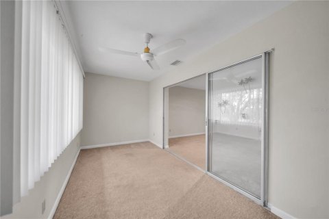 Commercial property in Cape Coral, Florida 243.78 sq.m. № 2102459 - photo 12