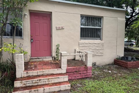 Villa ou maison à North Miami, Floride 2 chambres, 149.57 m2 № 2397561