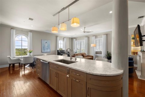 Copropriété à louer à Tampa, Floride: 3 chambres, 293.01 m2 № 1885799 - photo 8