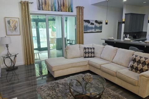 Casa en alquiler en Port St. Lucie, Florida, 4 dormitorios, 183.39 m2 № 2083647 - foto 28