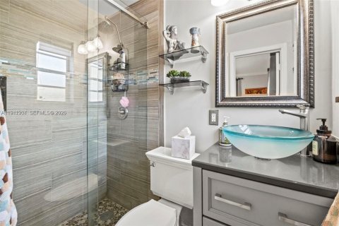 Villa ou maison à vendre à Miami, Floride: 5 chambres, 315.96 m2 № 1998559 - photo 23