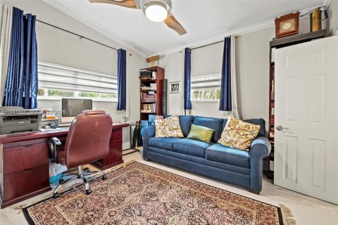 Villa ou maison à vendre à Miami, Floride: 5 chambres, 315.96 m2 № 1998559 - photo 24