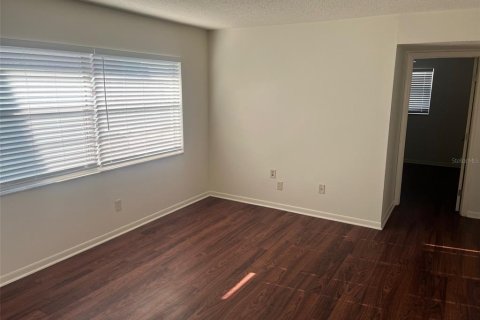 Apartamento en alquiler en Saint Pete Beach, Florida, 2 dormitorios, 69.68 m2 № 1899700 - foto 3