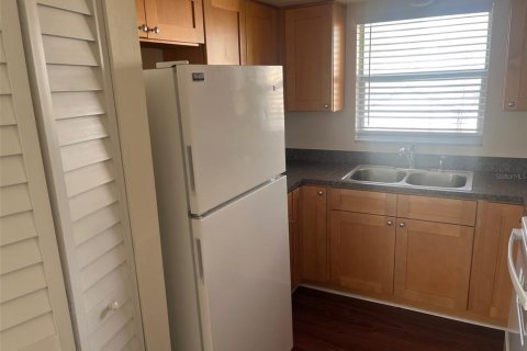 Apartamento en alquiler en Saint Pete Beach, Florida, 2 dormitorios, 69.68 m2 № 1899700 - foto 5