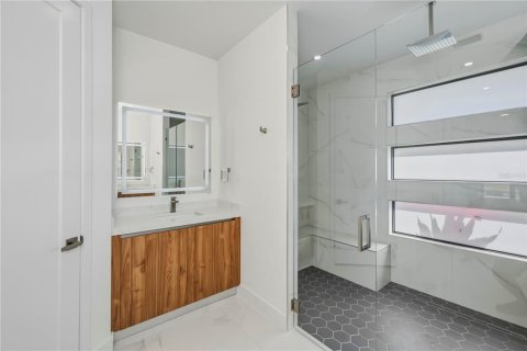 Casa en venta en Port Charlotte, Florida, 4 dormitorios, 227.24 m2 № 2100213 - foto 20