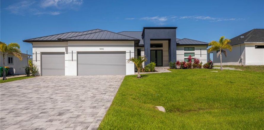 Casa en Port Charlotte, Florida 4 dormitorios, 227.24 m2 № 2100213