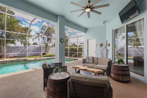 Villa ou maison à vendre à Cape Coral, Floride: 3 chambres, 214.33 m2 № 2423621 - photo 10