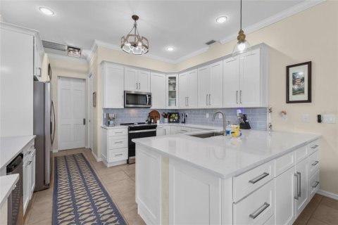 Villa ou maison à vendre à Cape Coral, Floride: 3 chambres, 214.33 m2 № 2423621 - photo 4