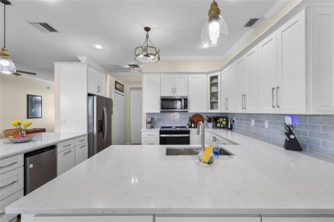 Villa ou maison à vendre à Cape Coral, Floride: 3 chambres, 214.33 m2 № 2423621 - photo 25