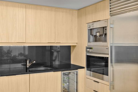 Купить кондоминиум в Майами, Флорида 1 спальня, 83.15м2, № 2048933 - фото 8