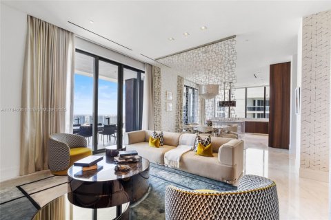 Copropriété à vendre à Sunny Isles Beach, Floride: 2 chambres, 189.71 m2 № 1962575 - photo 12