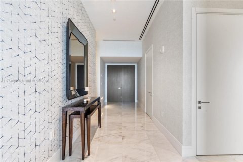 Copropriété à vendre à Sunny Isles Beach, Floride: 2 chambres, 189.71 m2 № 1962575 - photo 7