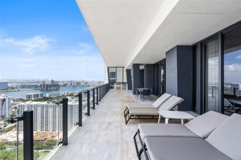Copropriété à vendre à Sunny Isles Beach, Floride: 2 chambres, 189.71 m2 № 1962575 - photo 30
