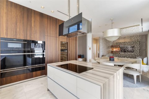 Copropriété à vendre à Sunny Isles Beach, Floride: 2 chambres, 189.71 m2 № 1962575 - photo 20