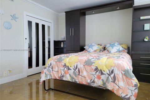 Condominio en alquiler en Hallandale Beach, Florida, 2 dormitorios, 115.94 m2 № 2088211 - foto 16