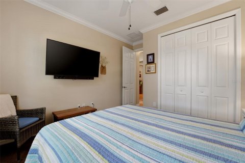 House in Venice, Florida 3 bedrooms, 184.32 sq.m. № 2151778 - photo 11