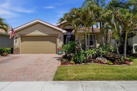 House in Venice, Florida 3 bedrooms, 184.32 sq.m. № 2151778 - photo 2