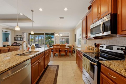 House in Venice, Florida 3 bedrooms, 184.32 sq.m. № 2151778 - photo 19
