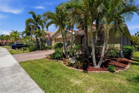 House in Venice, Florida 3 bedrooms, 184.32 sq.m. № 2151778 - photo 4