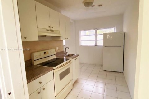 Appartement à louer à Hollywood, Floride: 60.39 m2 № 1922739 - photo 5