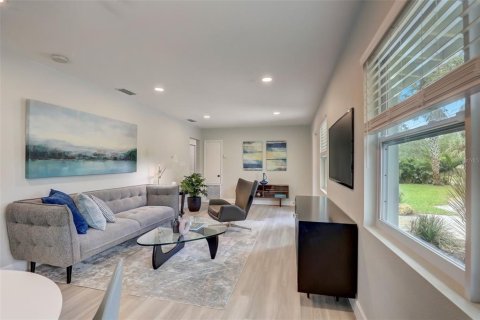 House in Sarasota, Florida 4 bedrooms, 148.46 sq.m. № 1808358 - photo 15