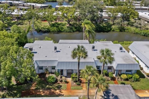 Condo in New Port Richey, Florida, 2 bedrooms № 2095434 - photo 26