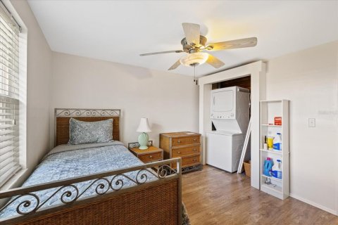 Condo in New Port Richey, Florida, 2 bedrooms № 2095434 - photo 15