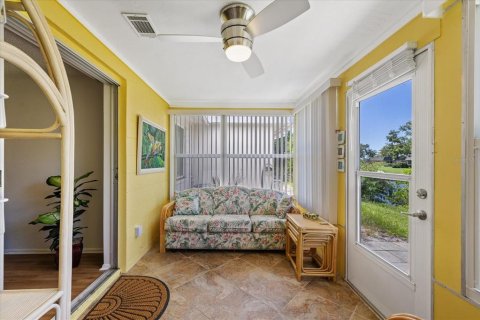 Condo in New Port Richey, Florida, 2 bedrooms № 2095434 - photo 20