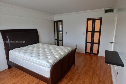 Condominio en alquiler en Miami Beach, Florida, 1 dormitorio, 67.82 m2 № 1928217 - foto 10