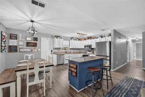 Villa ou maison à vendre à Lakeland, Floride: 4 chambres, 176.14 m2 № 2416881 - photo 3