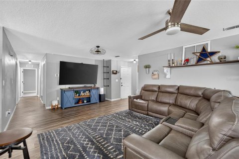 Villa ou maison à vendre à Lakeland, Floride: 4 chambres, 176.14 m2 № 2416881 - photo 18