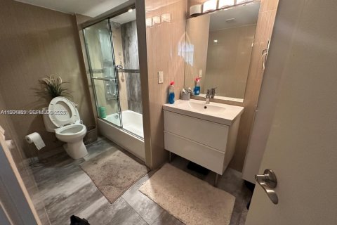 Copropriété à vendre à Sunny Isles Beach, Floride: 2 chambres, 140 m2 № 2023250 - photo 5