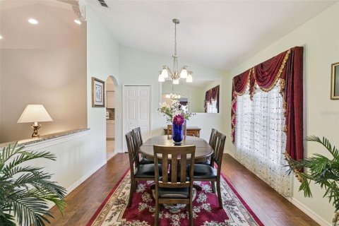 Villa ou maison à vendre à Orlando, Floride: 4 chambres, 220.18 m2 № 2360272 - photo 12