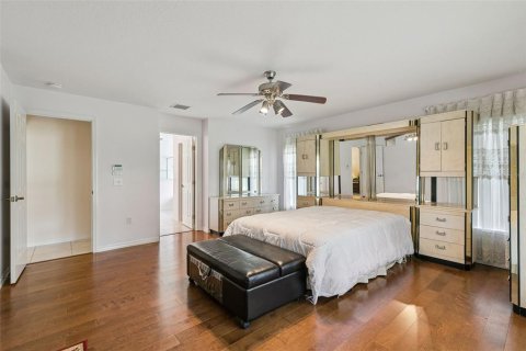 Villa ou maison à vendre à Orlando, Floride: 4 chambres, 220.18 m2 № 2360272 - photo 25