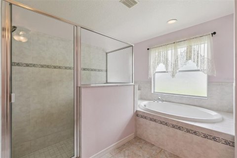 Villa ou maison à vendre à Orlando, Floride: 4 chambres, 220.18 m2 № 2360272 - photo 27