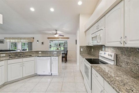 Villa ou maison à vendre à Orlando, Floride: 4 chambres, 220.18 m2 № 2360272 - photo 20