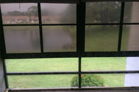 Condo in Port Richey, Florida, 2 bedrooms  № 1785281 - photo 12