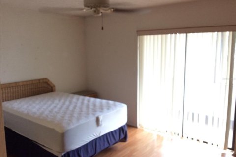 Condo in Port Richey, Florida, 2 bedrooms  № 1785281 - photo 8
