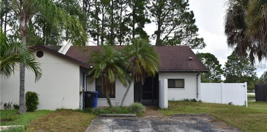 House in Tampa, Florida 2 bedrooms, 103.68 sq.m. № 2206722