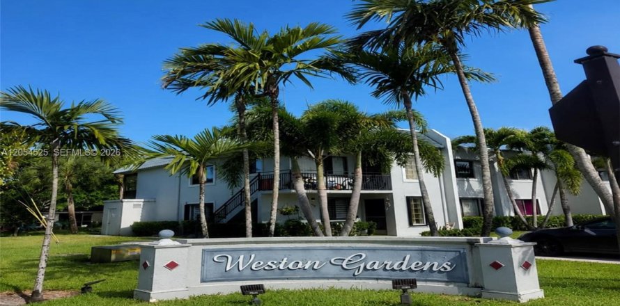 Condo in Weston, Florida, 2 bedrooms  № 2248294