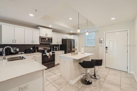 Condo in Kissimmee, Florida, 2 bedrooms  № 1679180 - photo 13