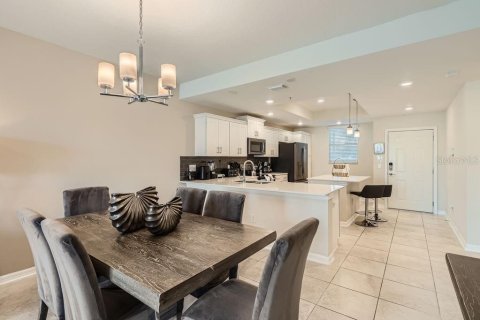 Condo in Kissimmee, Florida, 2 bedrooms  № 1679180 - photo 10