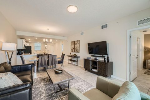 Condo in Kissimmee, Florida, 2 bedrooms  № 1679180 - photo 7