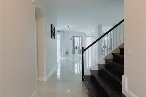 Casa en alquiler en Davenport, Florida, 5 dormitorios, 242.57 m2 № 1894538 - foto 4